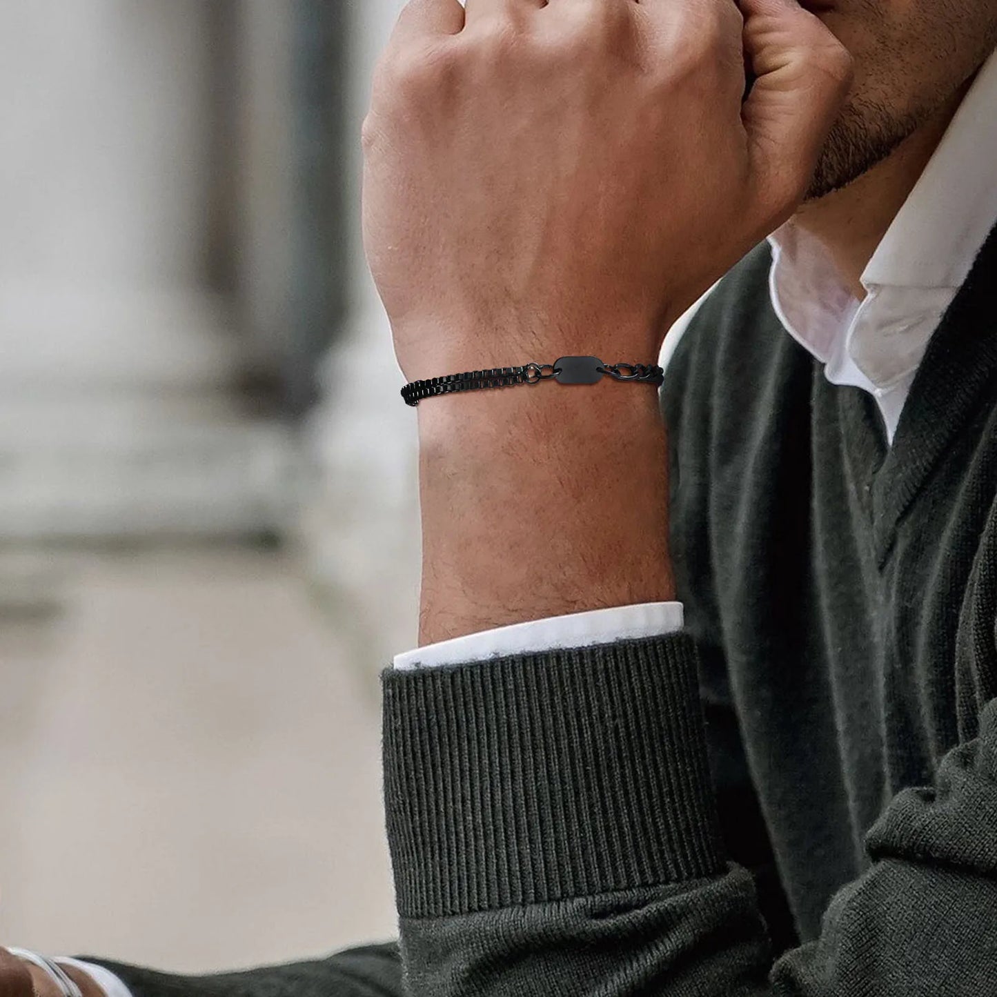 Kettenarmband in Silber und Schwarz